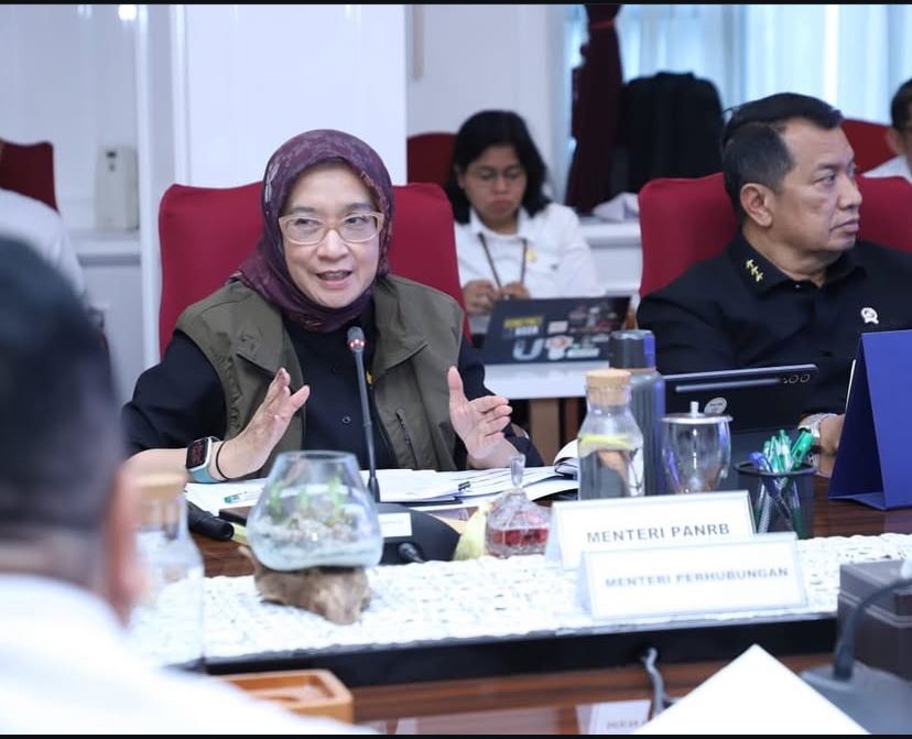 MenPAN RB Rini Widyantini