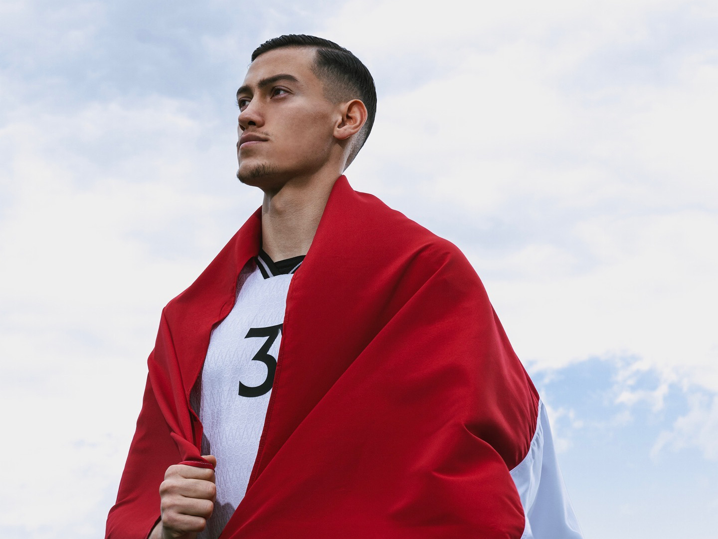 Jay Idzes kini jadi pemain Timnas Indonesia dengan nilai pasar tertinggi dan termahal