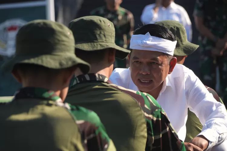 Dedi Mulyadi dan Satuan Militer