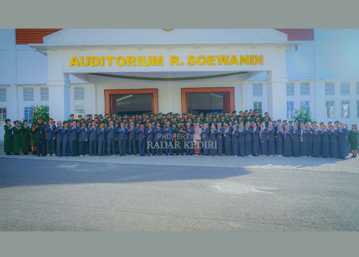 SMAN 5 Taruna Brawijaya Jawa Timur.