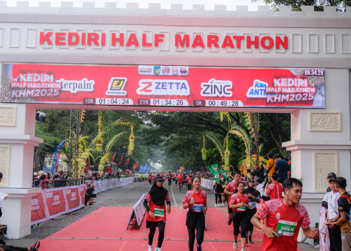 Zetta di event Kediri Half Marathon 2025
