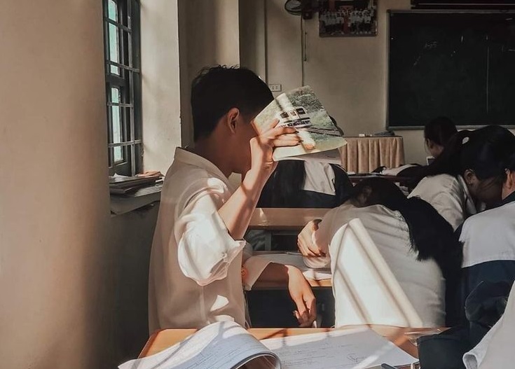 Romansa di Bangku Sekolah, Momen-Momen Romantis Ala SMA yang Gak Bakal Terlupakan