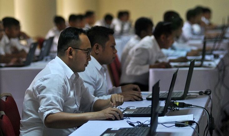 Ilustrasi tenaga honorer sedang menjalani tes PPPK.