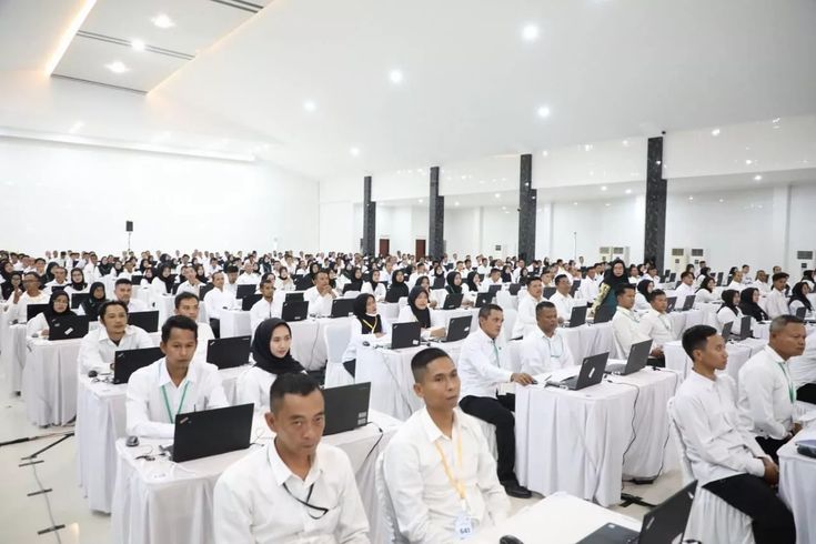 Tenaga honorer yang sedang menjalani tes untuk PPPK.