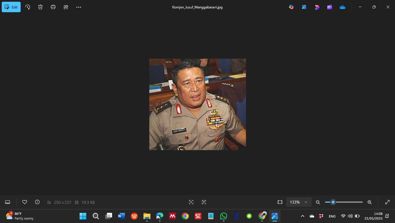 Jusuf Manggabrani