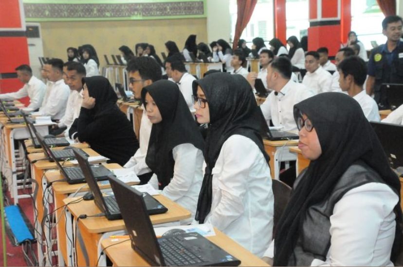 CPNS 2025 Dibatalkan Pemerintah membuat tenaga honorer kelahiran 90 91 kehilangan peluang jadi ASN.