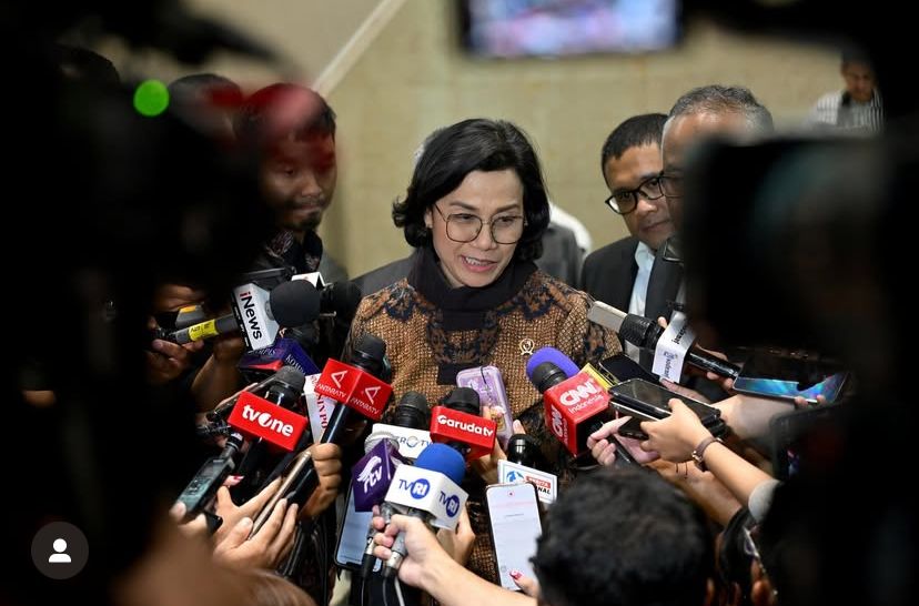Pemerintah tak hanya mencairkan gaji ke 13 ASN aktif melainkan juga pensiunan janda dan duda.