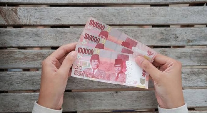 ilustrasi uang Rp 100 ribu