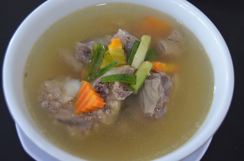 Iga Sapi diolah menjadi Sup