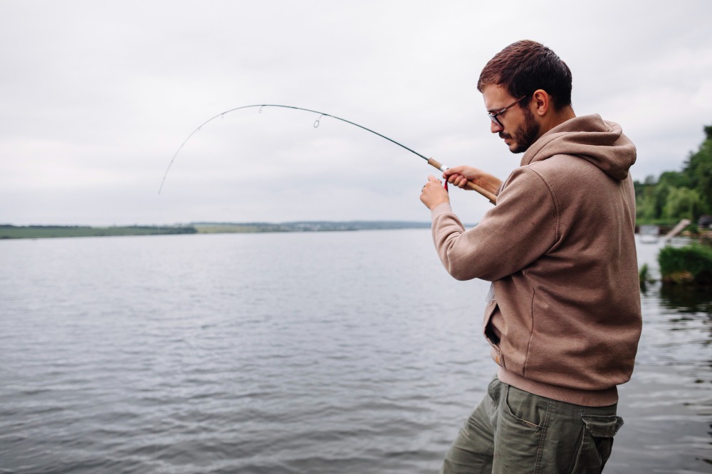 Foto : orang memancing