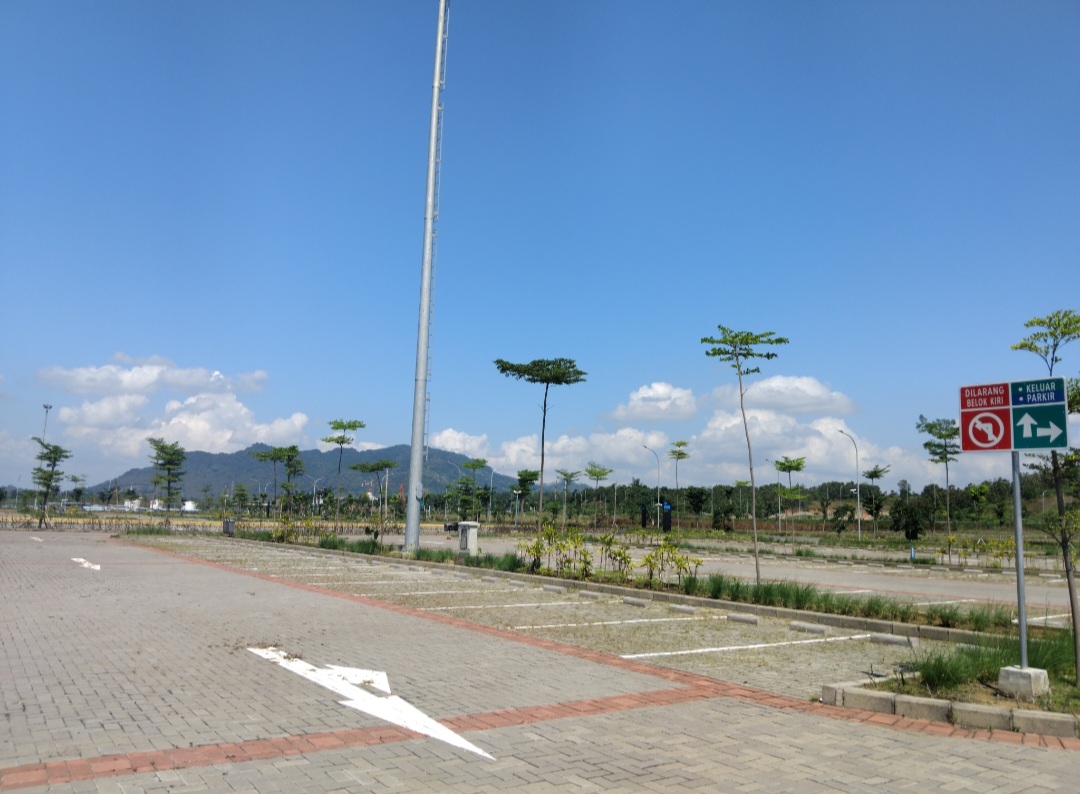 Area sekitar bandara kediri menjadi spot jogging