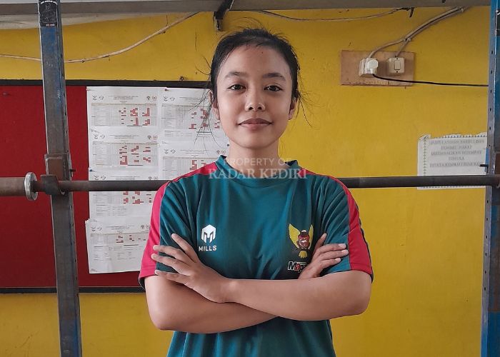 Sosok Galuh Mustika Pratiwi, Atlet Angkat Berat Kota Kediri di Ajang Porprov Jatim 2025.