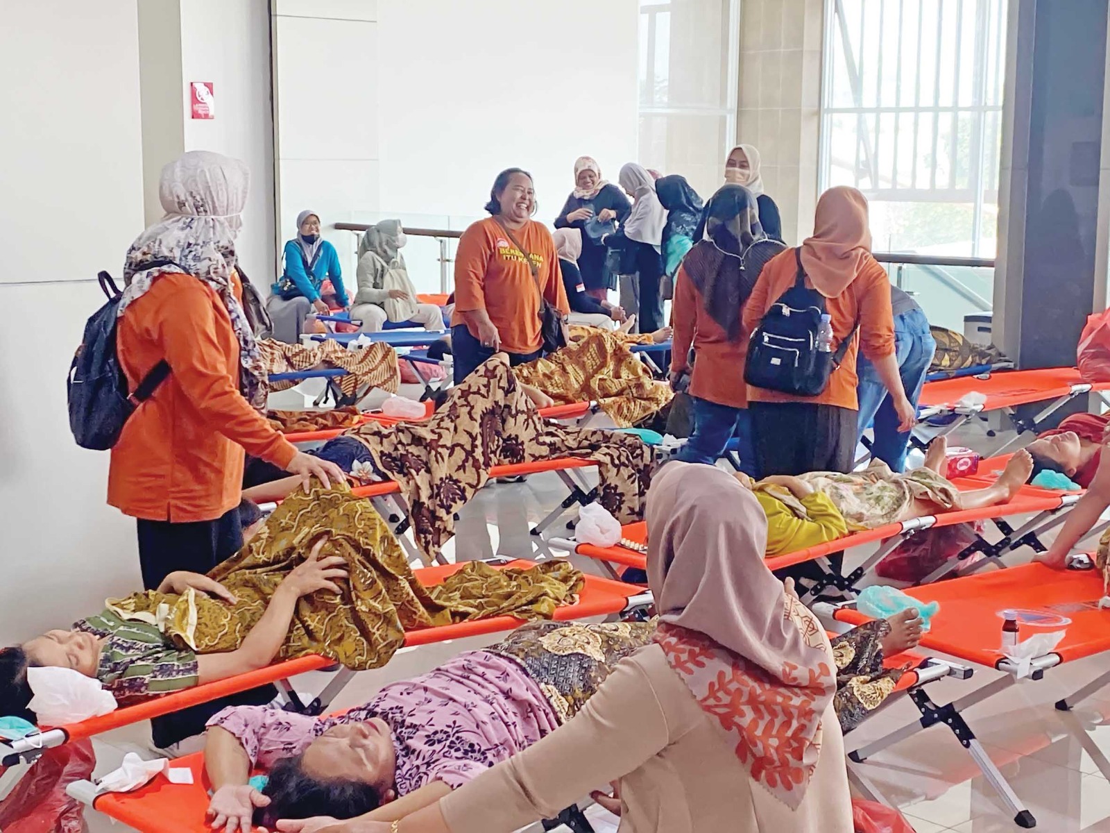 Para akseptor KB yang hendak memasang alat kontrasepsi di Kabupaten Kediri.
