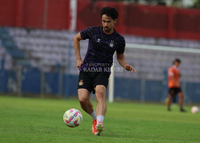 Gavin Kwan Adsit, pemain Persik Kediri.