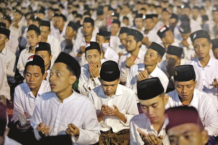 Amalan dan doa-doa yang dianjurkan untuk malam 1 suro.