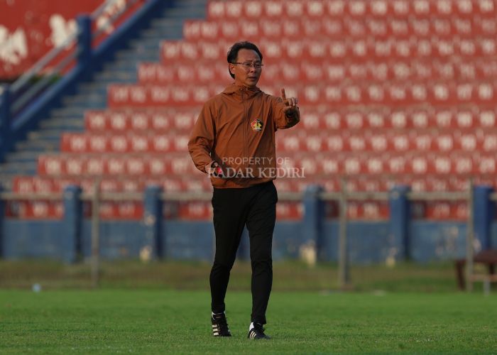 Head Coach Persik Kediri Ong Kim Swee.