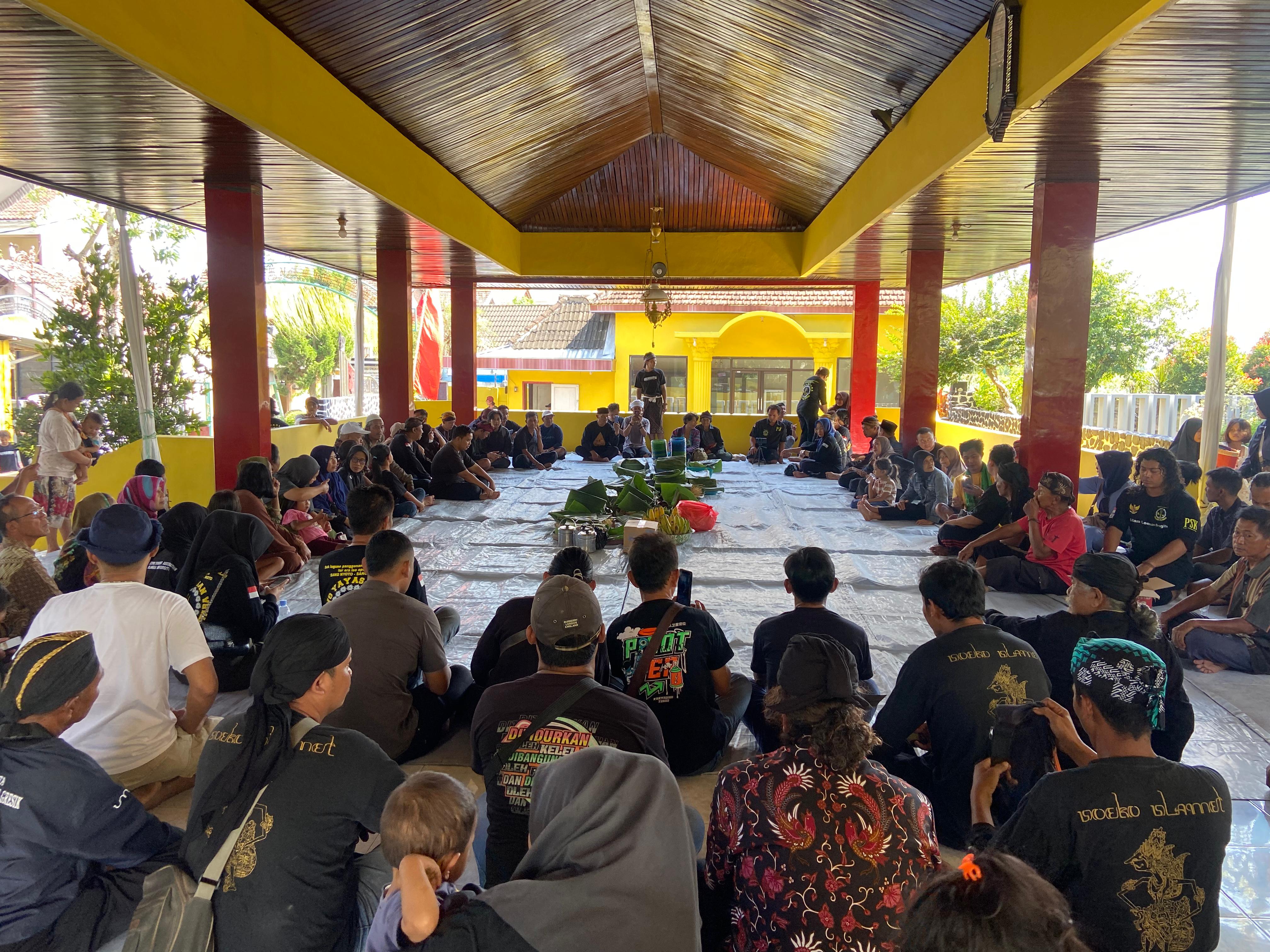 Peringati Satu Suro, Kenduri Sesaji di Pamuksan Sri Aji Jayabaya Sukses Dibanjiri Pengunjung Dari Lokal Hingga Luar Kediri