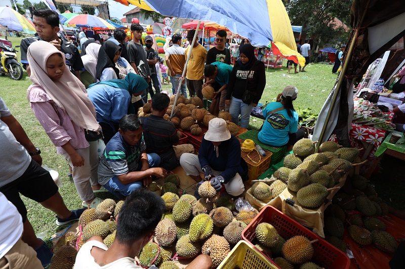 Jambore Durian di Desa Kebonrejo, Kecamatan Kepung memamerkan aneke varian durian asal desa tersebut