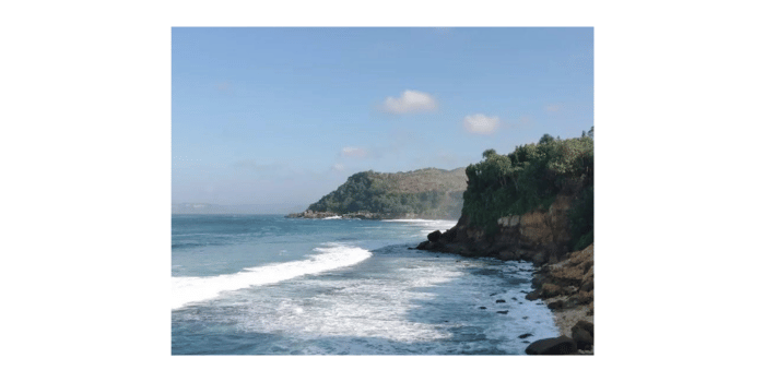 Pantai Pacar (Foto: Istimewa)
