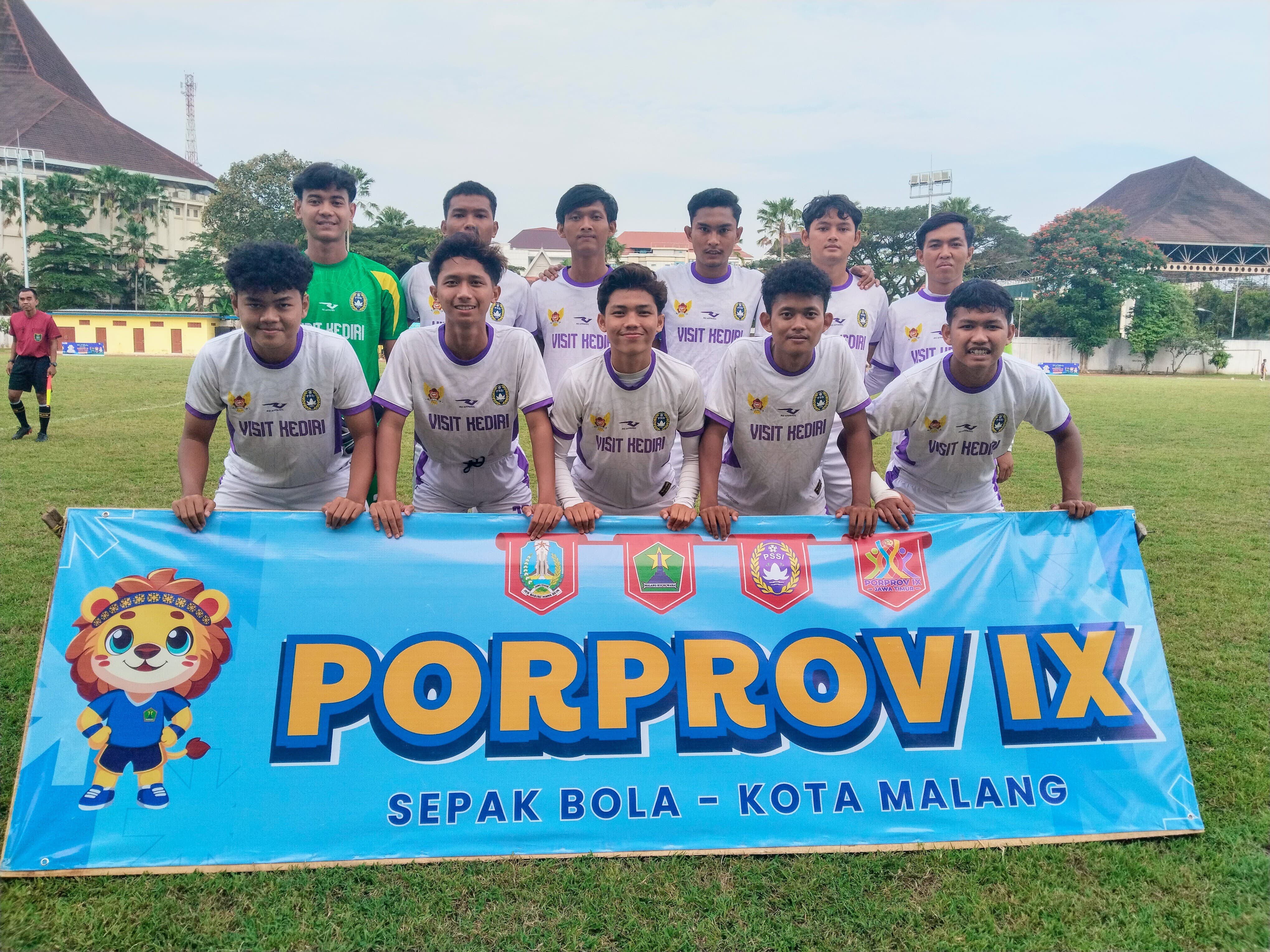 Tim Sepak Bola Kota Kediri gagal bawa pulang medali di ajang Porprov Jatim 2025.
