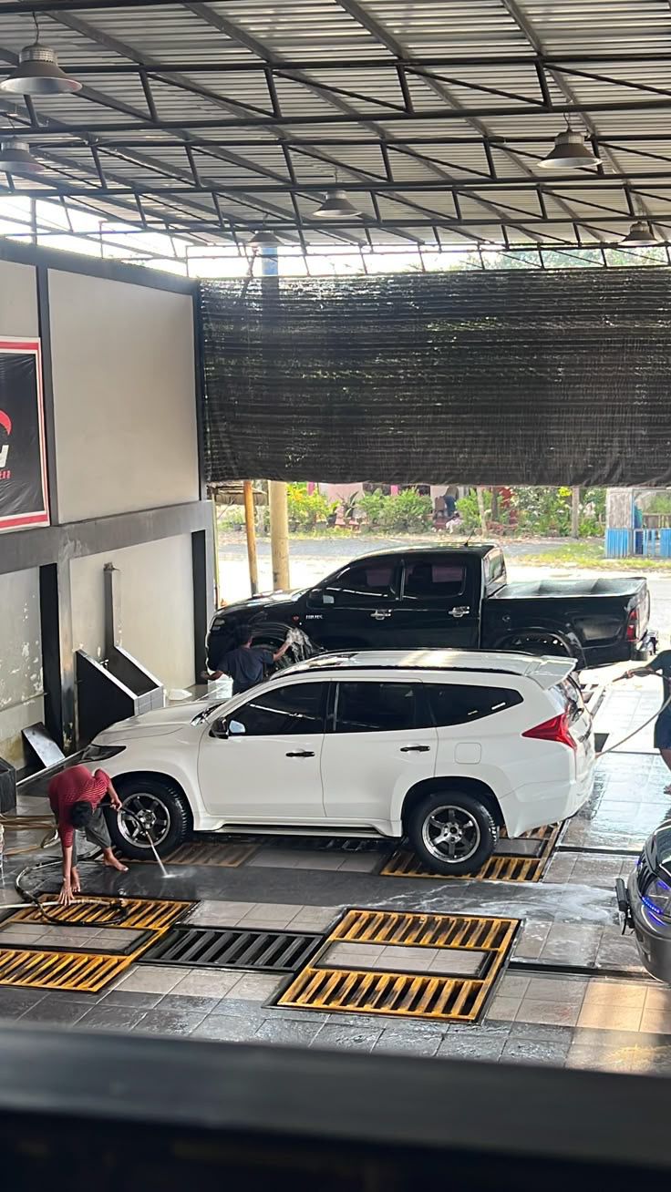 Tempat Pencucian Mobil
