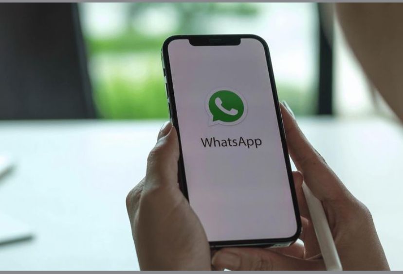 Beredar wacana pemerintah menghapus fitur call dan video pada Whatsapp.