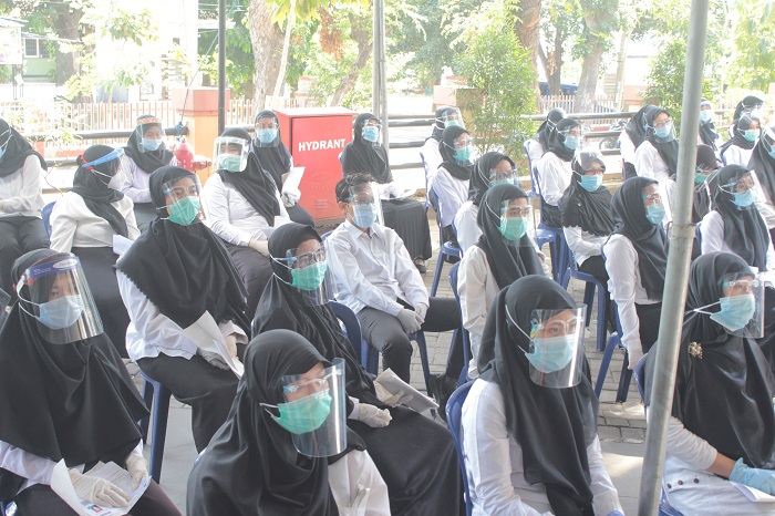 Peluang bagi honorer non-database untuk diangkat menjadi Pegawai Pemerintah dengan Perjanjian Kerja (PPPK) paruh waktu tetap terbuka.