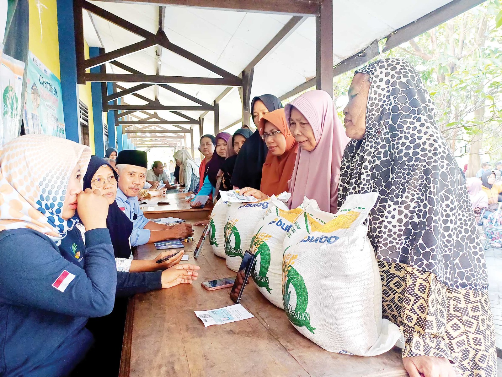 ilustrasi pencairan Bansos 2026