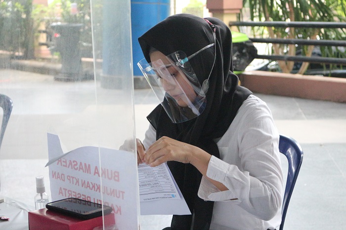 Kabar baik bagi para pejuang Calon Aparatur Sipil Negara (CASN). Meski pengumuman resmi belum keluar, pemerintah disebut tengah menyiapkan perubahan besar dalam mekanisme seleksi CPNS 2025.