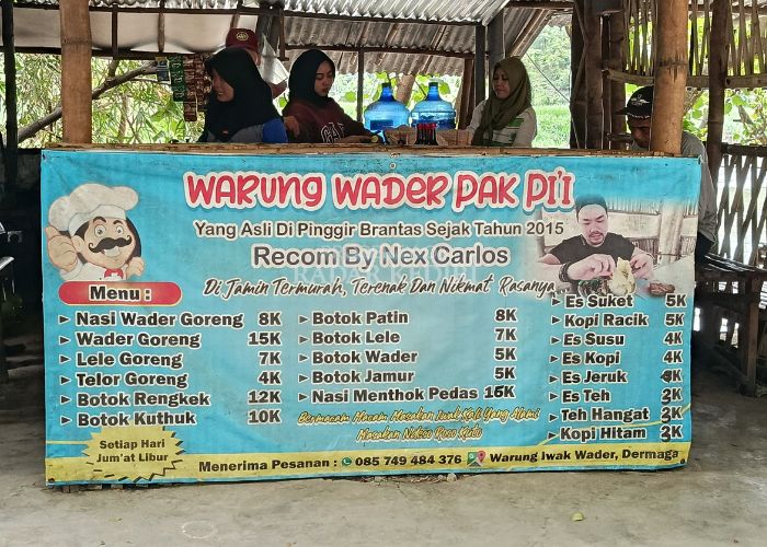 Warung wader Pak Pi