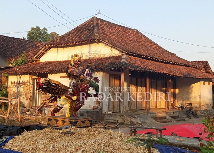 KLASIK: Rumah Tradisional Jawa di Ngronggot, Nganjuk.
