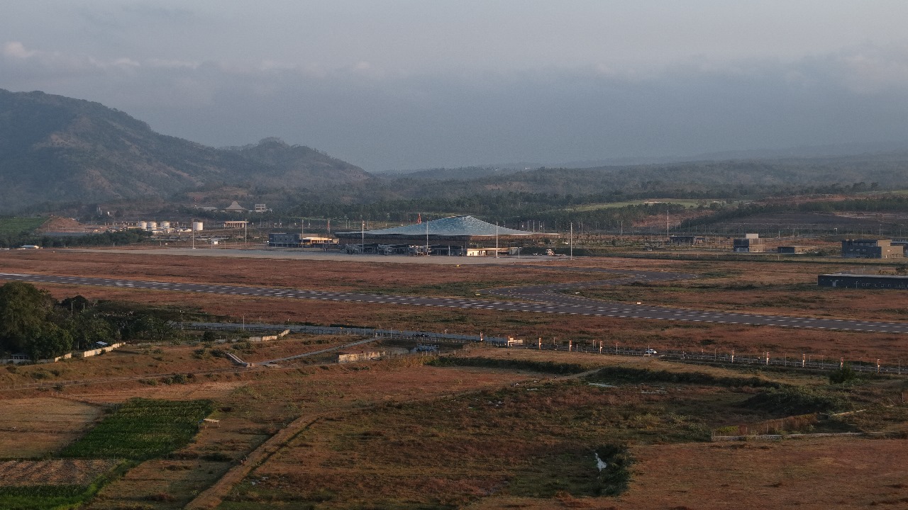 Runaway Bandara Dhoho yang lebih panjang dan lebih lebar dari Bandara Juanda jadi pertimbangan BP Haji dalam pemecahan layanan penerbangan haji mulai tahun depan.