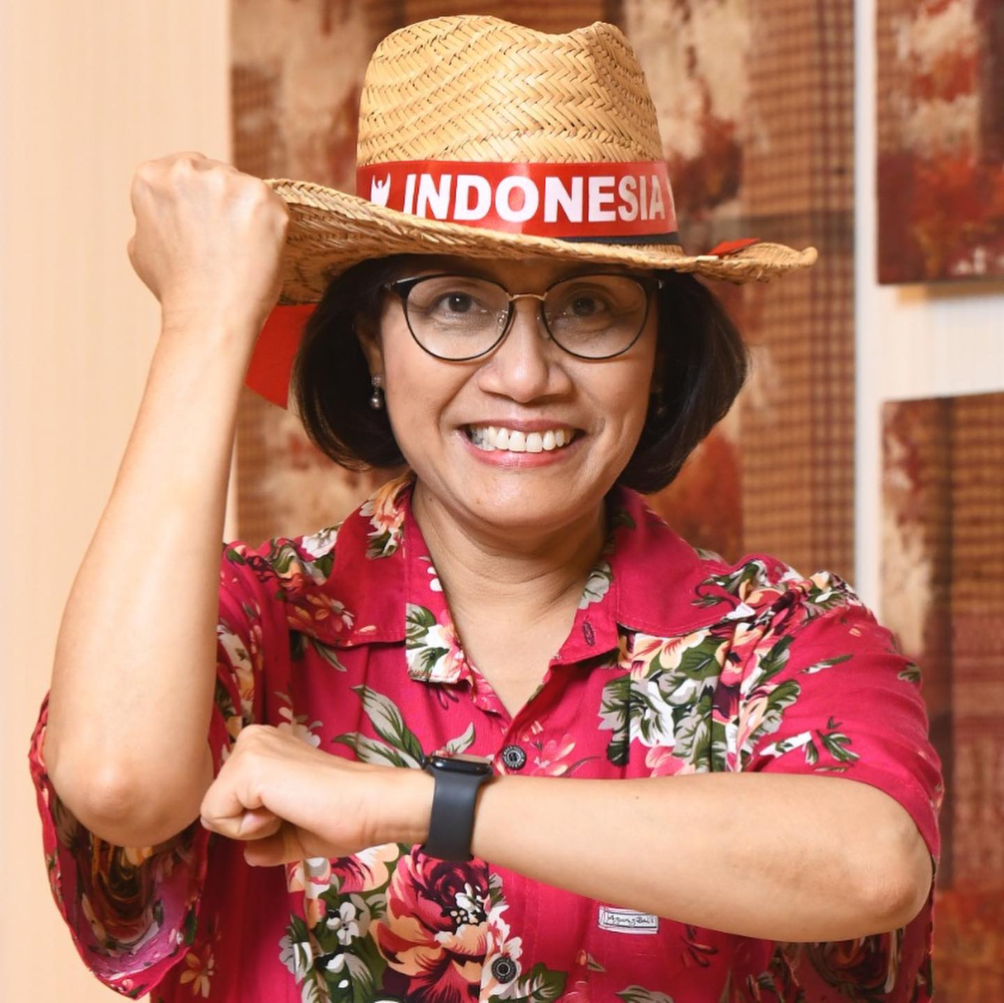 Menkeu Sri Mulyani saat cosplay jadi Luffy.