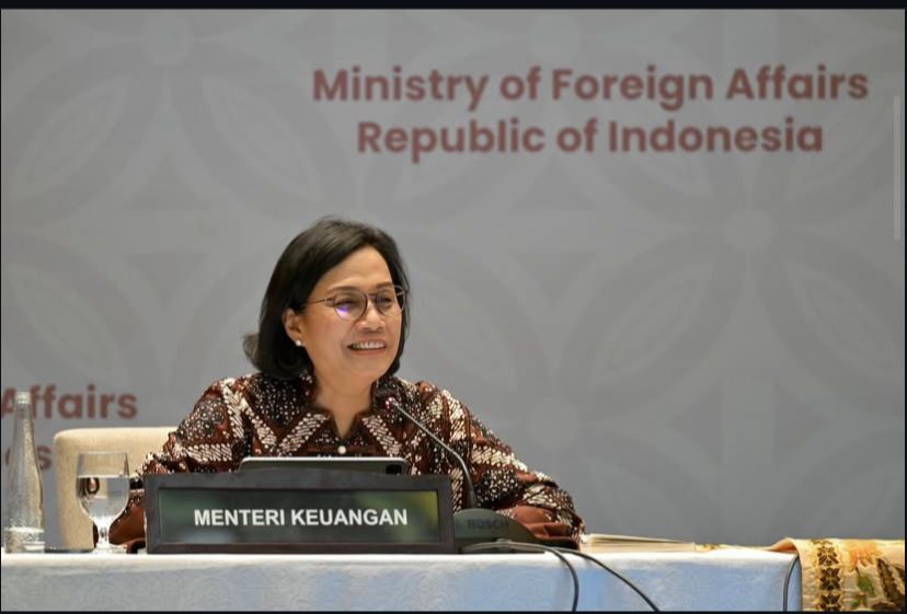 Menkeu Sri Mulyani sentil gaji guru dan dosen.