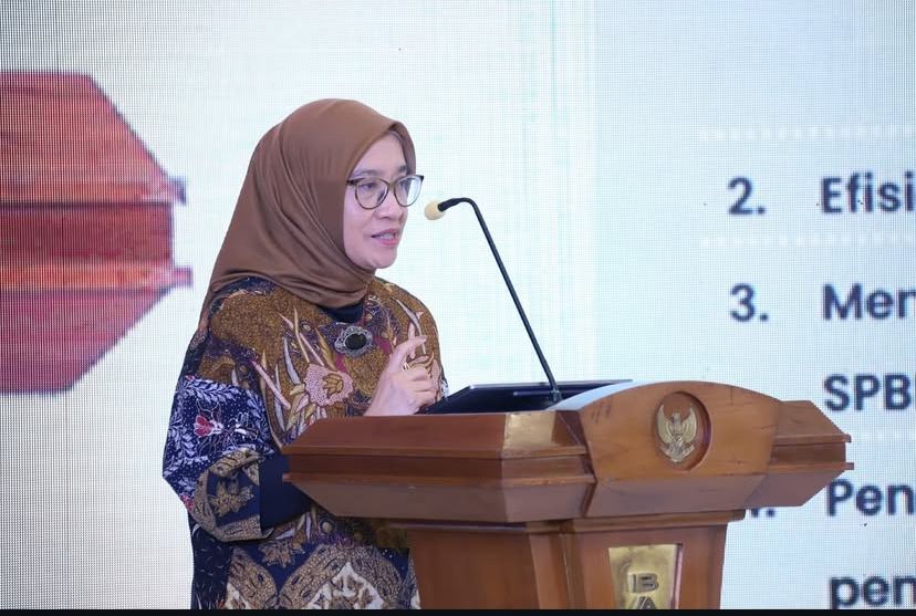 MenPAN RB Rini Widyantini terkait PPPK Paruh Waktu.