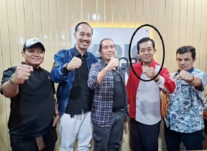 Nama Toto Soegriwo mendadak jadi buah bibir. Ia adalah sosok di balik layar film animasi &ldquo;Merah Putih One For All&rdquo; yang kini ramai diperbincangkan publik.