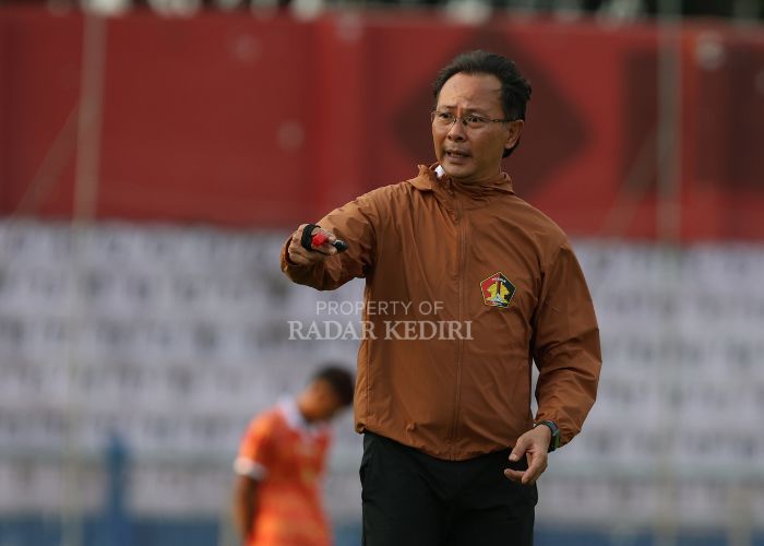 Pelatih Persik Kediri Ong Kim Swee.