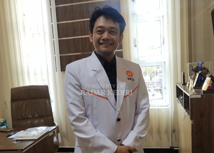 Abdul Wasik terpilih menjadi Ketua DPD PKS Kabupaten Kediri yang baru.