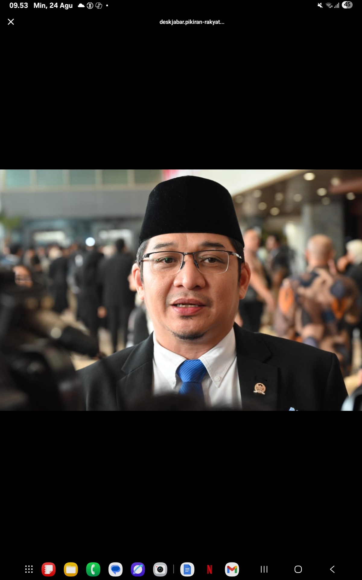 Pasha sebagai anggota Komisi VIII DPR yang membidangi isu sosial, agama, dan perlindungan anak .