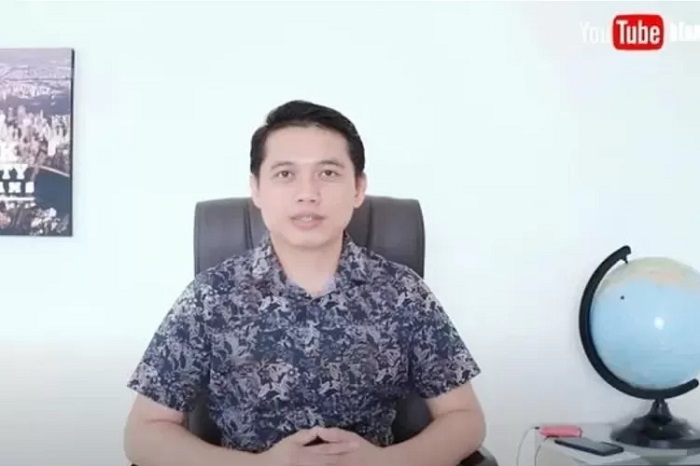 Dwi Hartono pernah berurusan dengan hukum akibat kasus pemalsuan ijazah di Semarang pada 2012 silam.