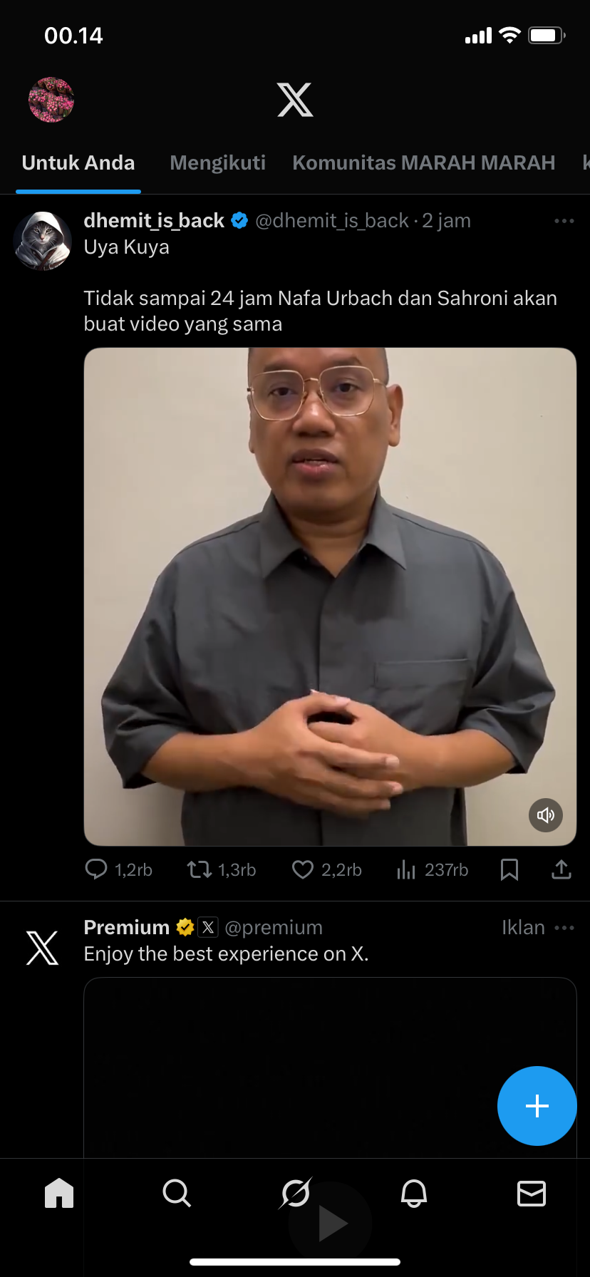 Uya Kuya meminta maaf di tengah kericuhan demo. Permintaan maafnya diunggah di media sosial.