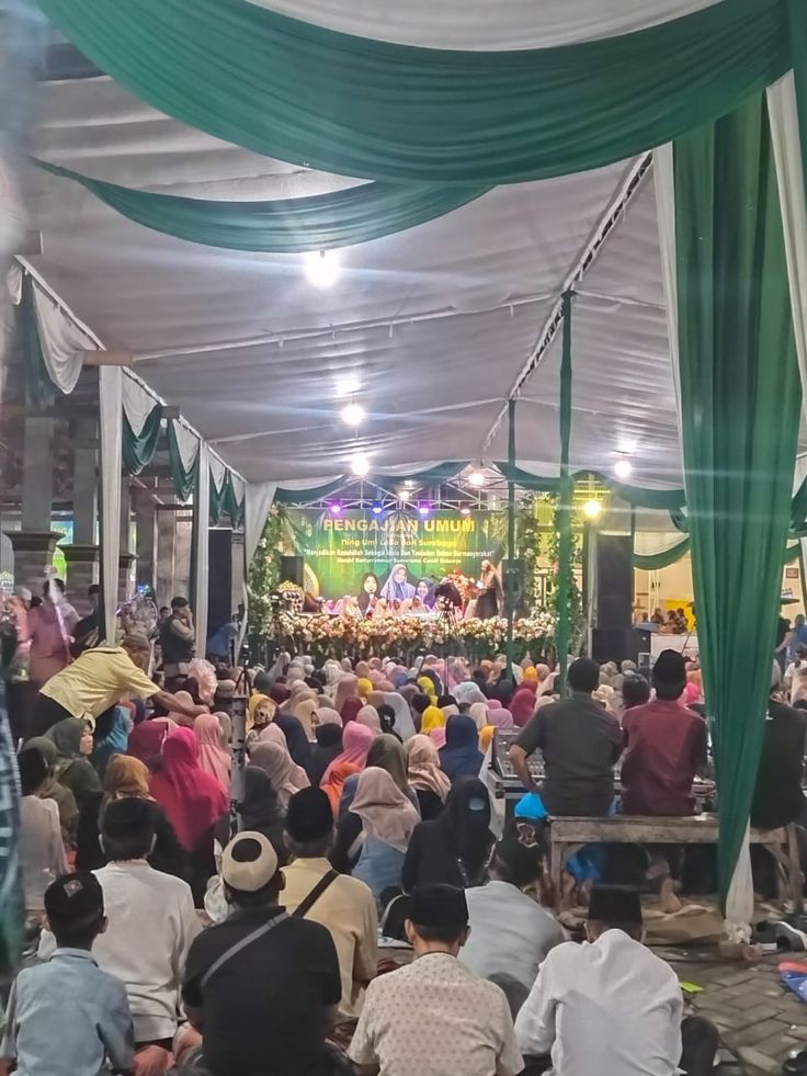 Ilustrasi bersalawat kepada Nabi Muhammad SAW.