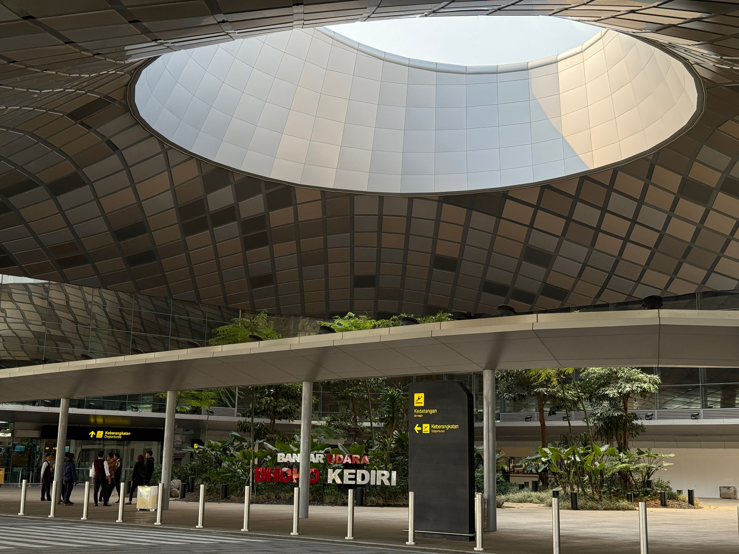 SEPI: Suasana Bandara Dhoho Kediri setelah tidak ada jadwal penerbangan.