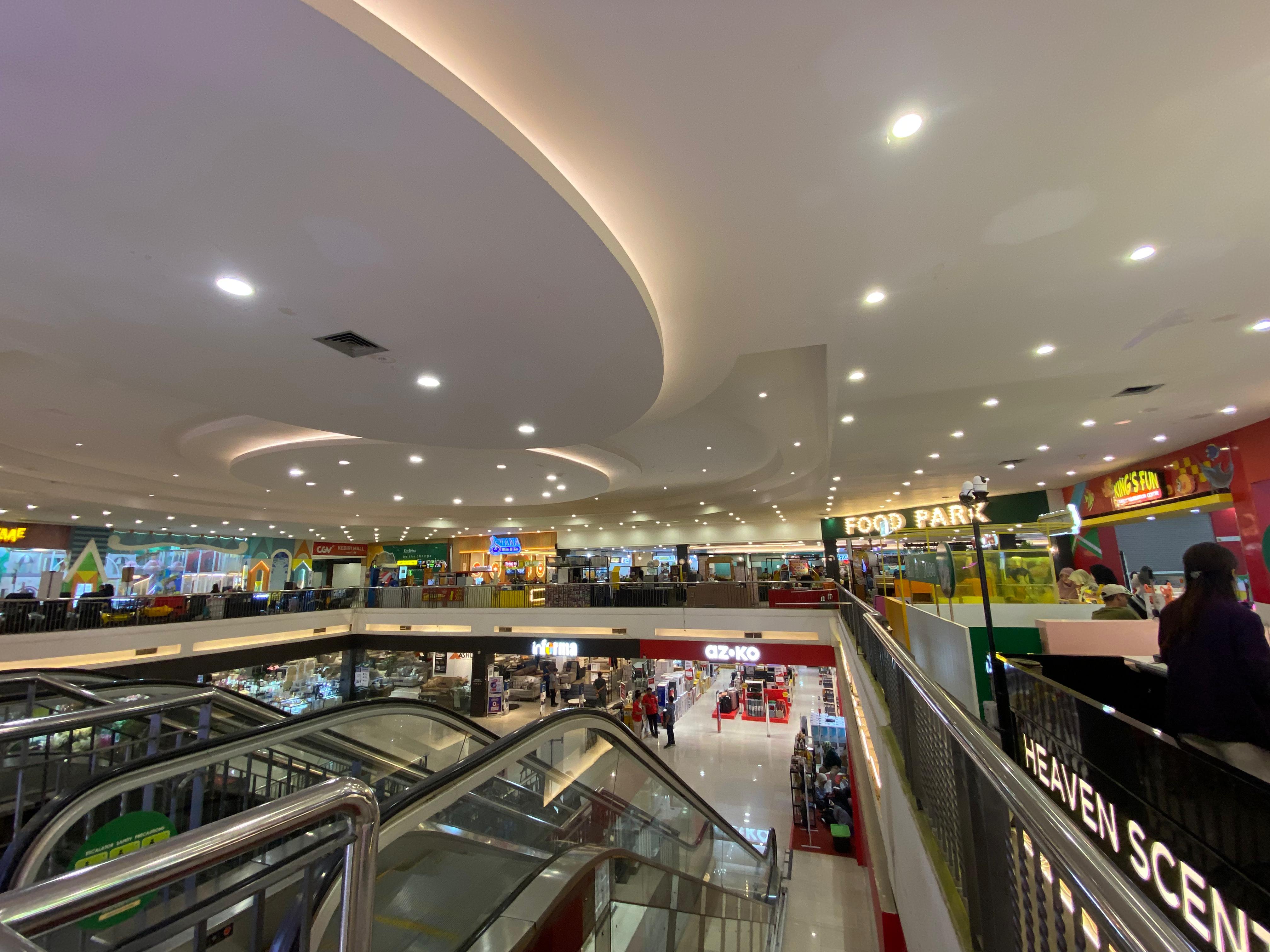 KEMBALI NORMAL: Kediri Mall buka lagi mulai pukul 10.00.