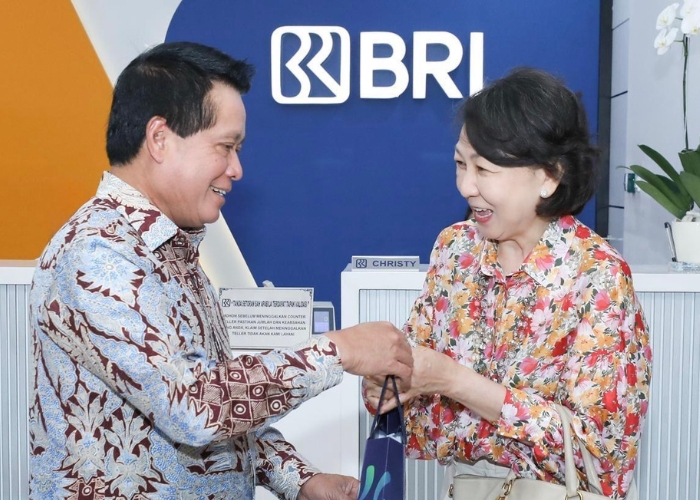 Peringati Hari Pelanggan Nasional, Direksi BRI Sapa Langsung Nasabah di Beberapa Daera