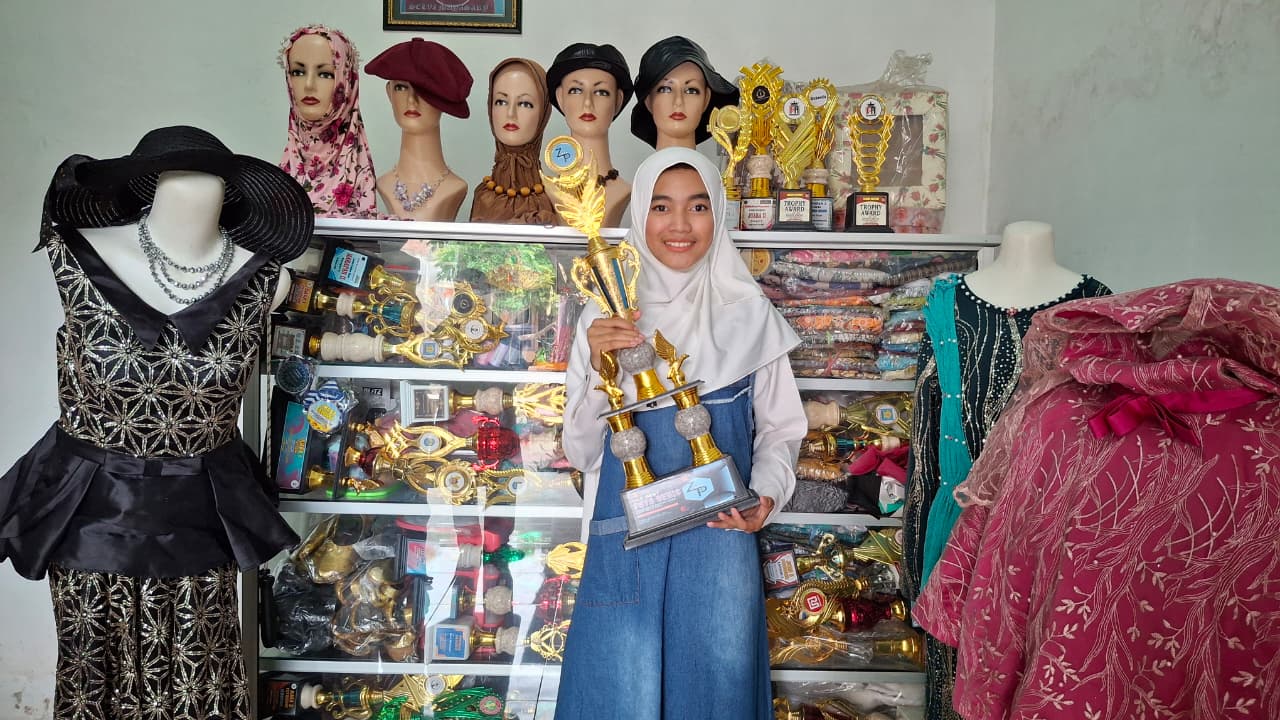 Selvi Mulyasari, Difabel yang berprestasi di bidang modeling.