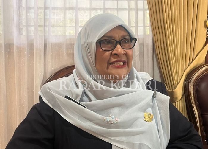 KETUA DPRD KOTA KEDIRI: Firdaus.