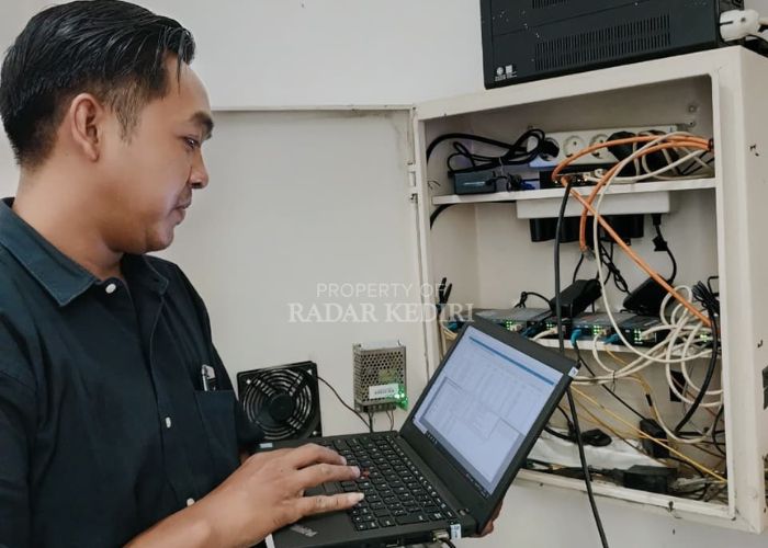 Pemasukan terbesar BUMDes berasal dari usaha pemasangan WiFi.