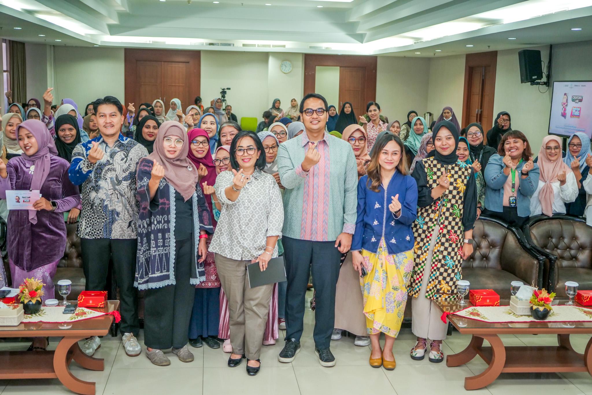Melalui Creators Lab, Tokopedia dan TikTok Shop by Tokopedia bersama Kemenekraf RI dan KemenPPPA RI menggagas program Emak-Emak Matic yang membekali ratusan perempuan dengan keterampilan digital