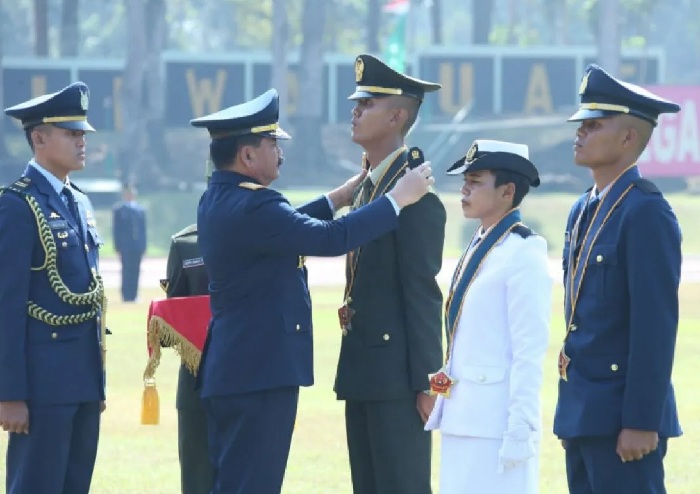 Ilustrasi foto pelantikan Perwira Prajurit Karir TNI